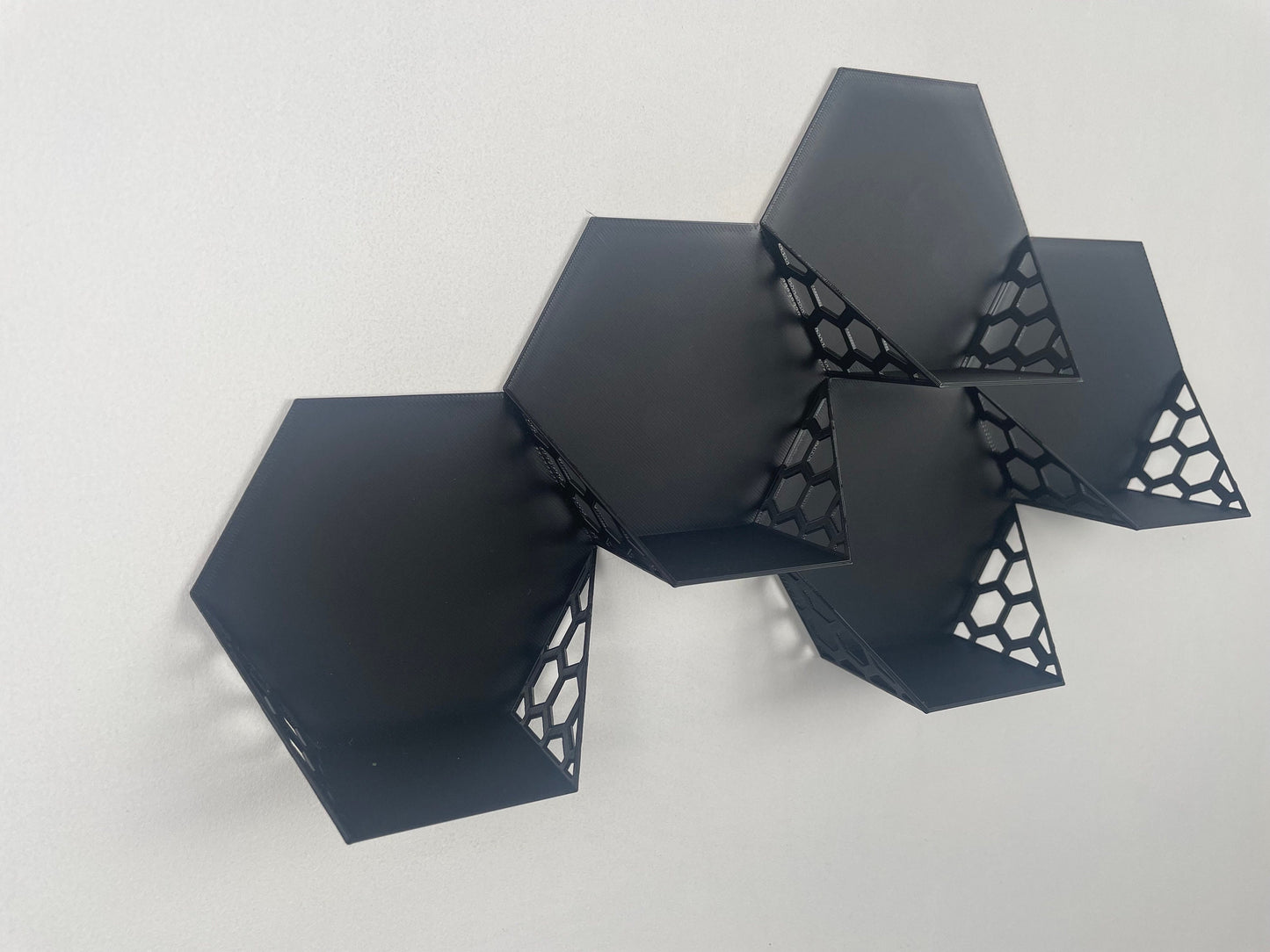 Stick on Display Shelf for Warhammer, Busts, Action Figures & Collectibles - Fits 25mm to 100mm Miniatures - Ideal for Wargame Enthusiasts