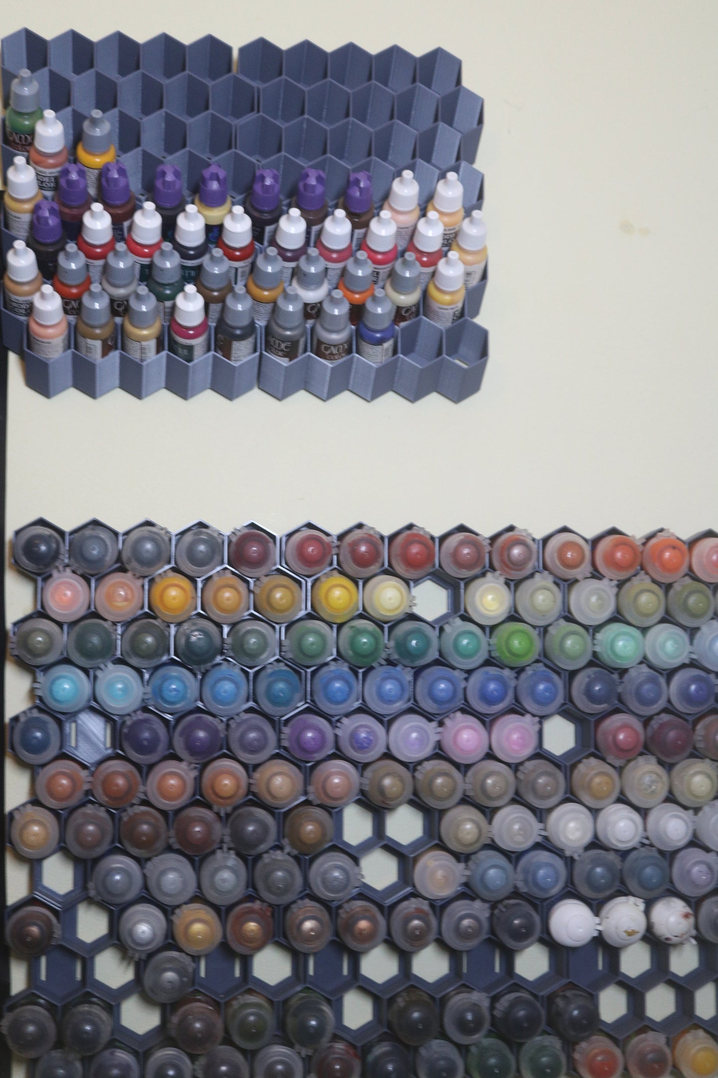 Hex wall paint storage for 28mm dropper bottles