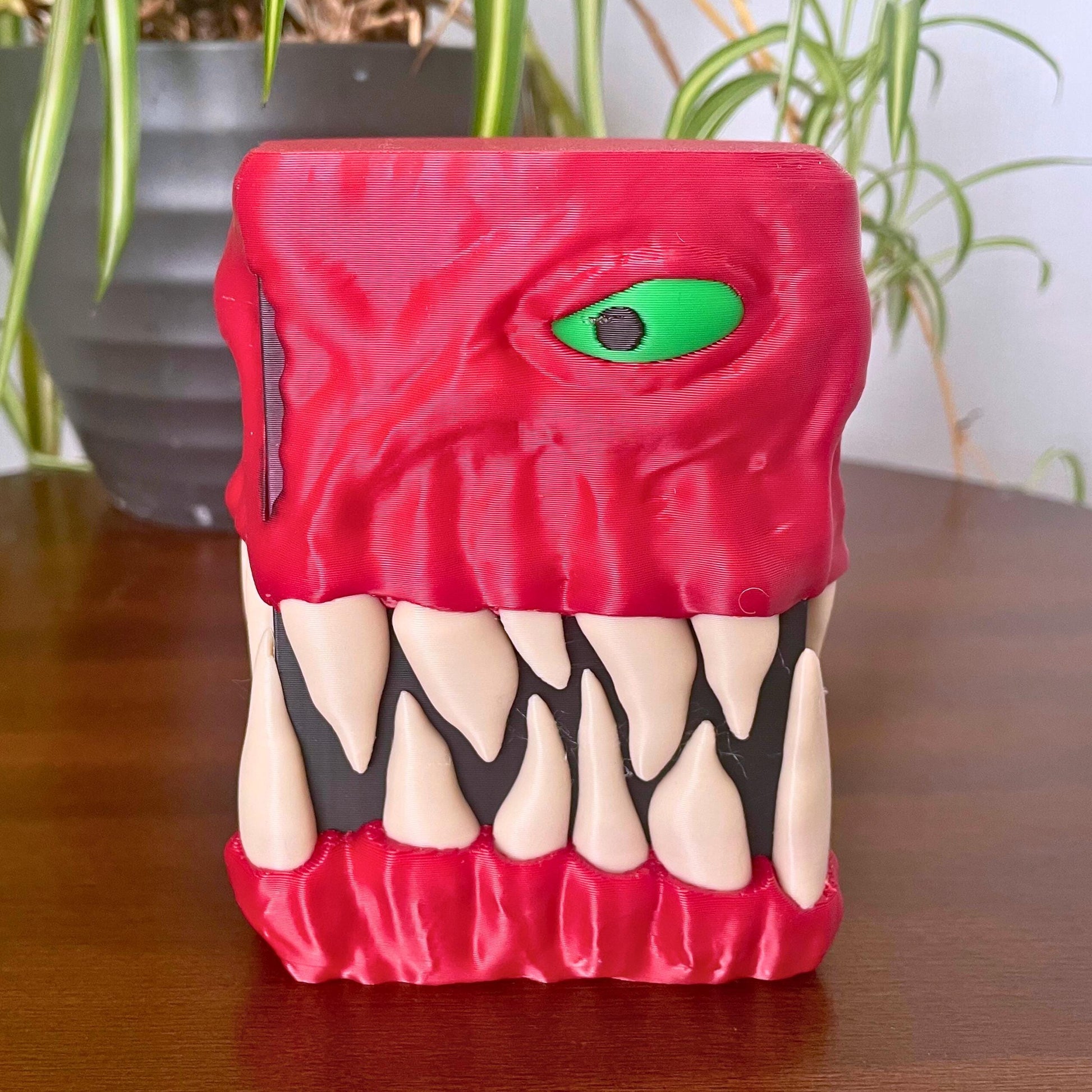 Monster Deck Box – 3D Printed Card Holder with Interlocking Teeth & Creepy Eye | Fits 100+ Sleeved Cards for MTG, Yu-Gi-Oh, Pokémon